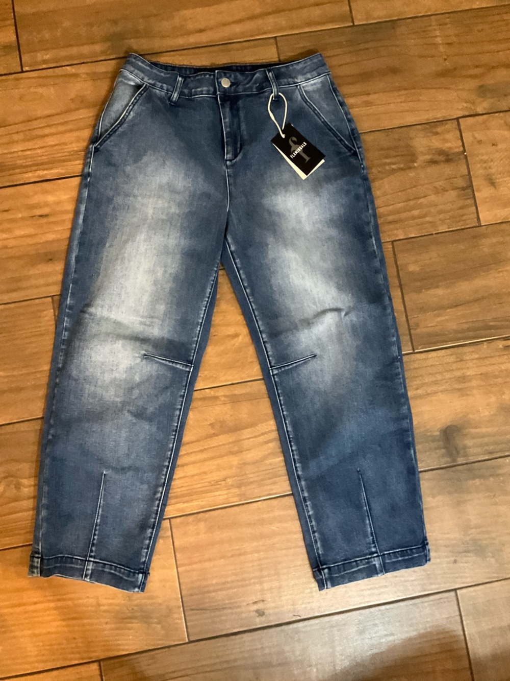 Flamingals Women's Blue Washed Barrel Jeans Size M